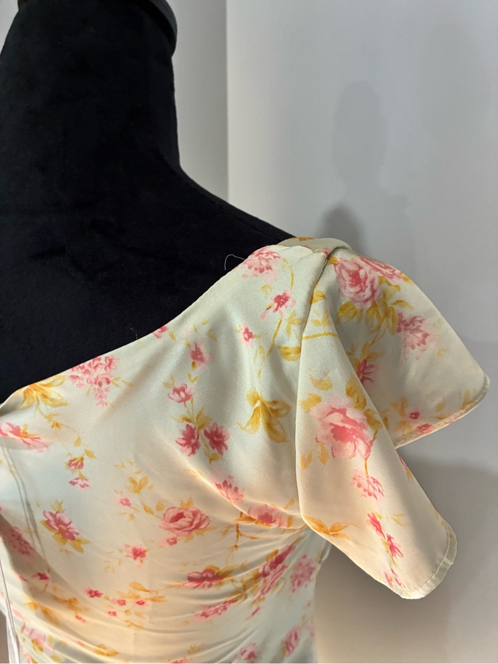 NWT Zara Mini Yellow Satin Dress - Picture 9 of 14